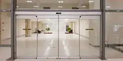 أقوم بعمل باب زجاجي أوتوماتيكي لأي باب زجاجي أقوم بإصلاحه 12