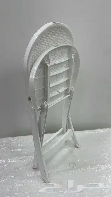 كراسي بلاستيك 32