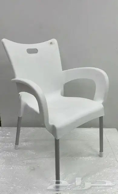 كراسي بلاستيك 3