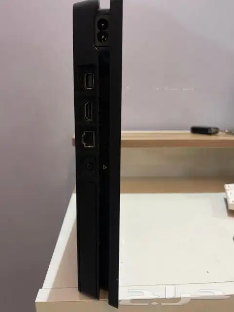 بلاستيشن ( 4 )استخدام نظيف شغال شرط 0