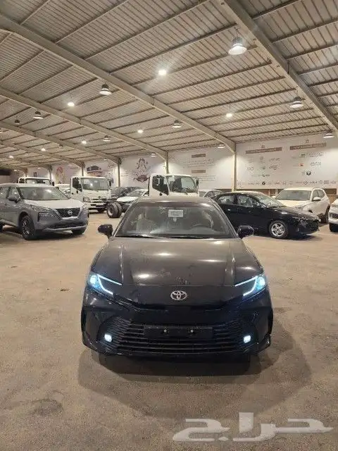 تويوتا كامري بنزين 2025 0