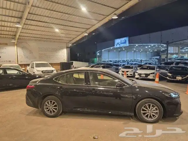 تويوتا كامري بنزين 2025 2