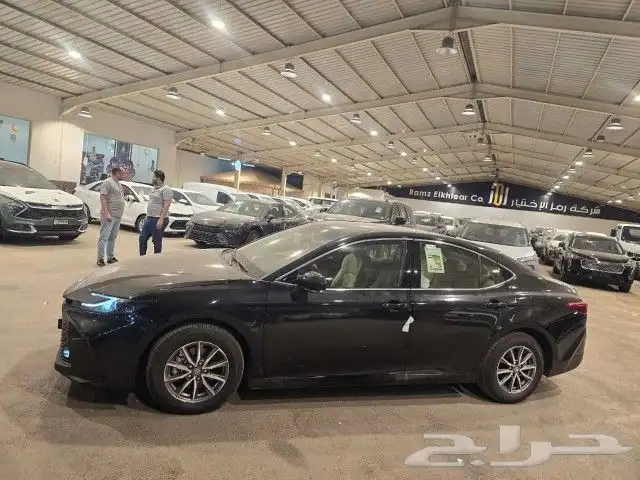 تويوتا كامري بنزين 2025 1