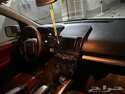 للبيع جيب لاند روفر LR2 2013 5