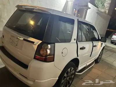 للبيع جيب لاند روفر LR2 2013 3