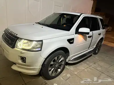 للبيع جيب لاند روفر LR2 2013 1