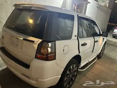 للبيع جيب لاند روفر LR2 2013 4