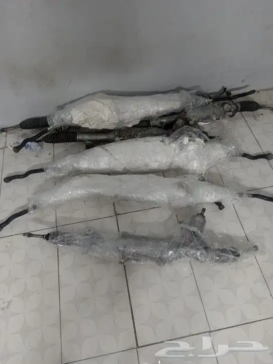 قطع غيار لكزس 8