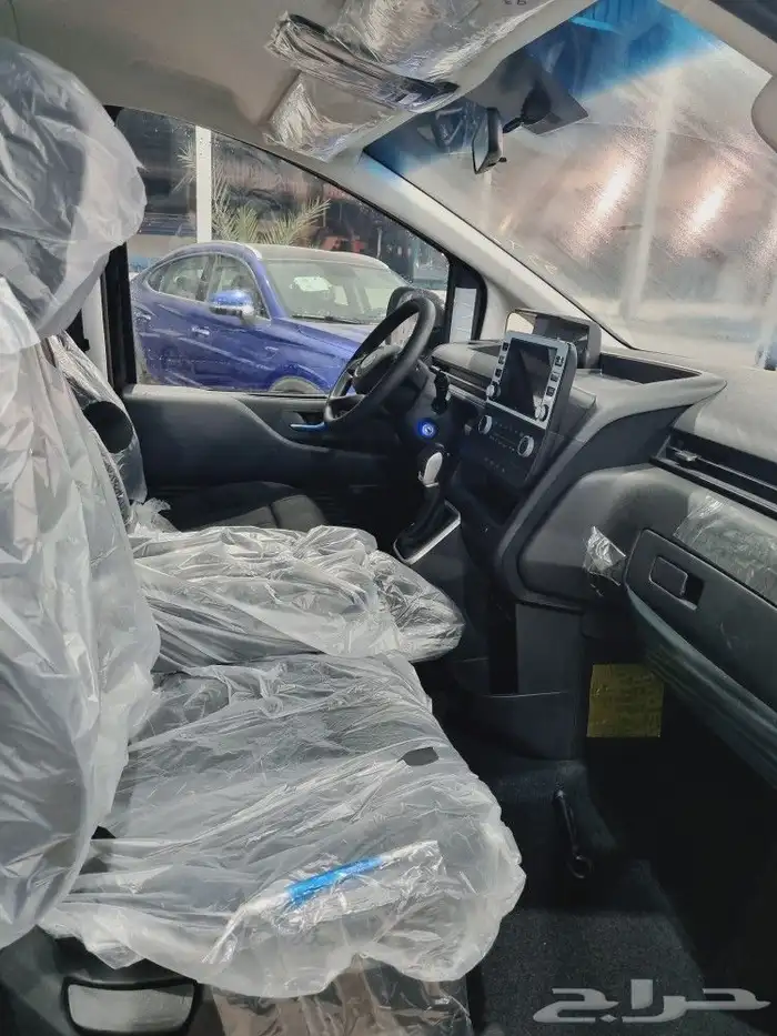 هونداي ستاريا 2025 ستاندر ديزل 9