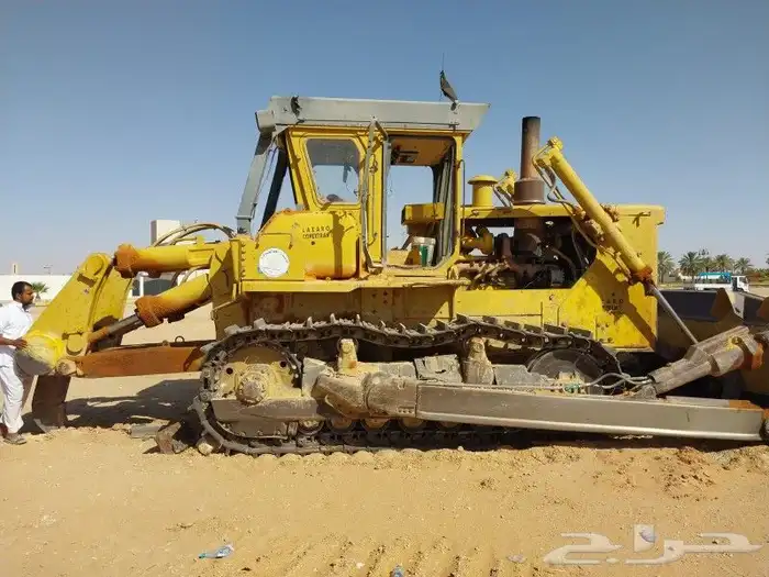 بلدوزرات شيولات للايجار 3