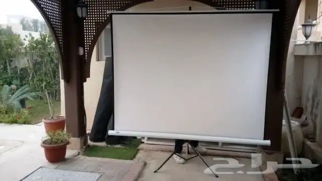بروجكتر للإيجار 5