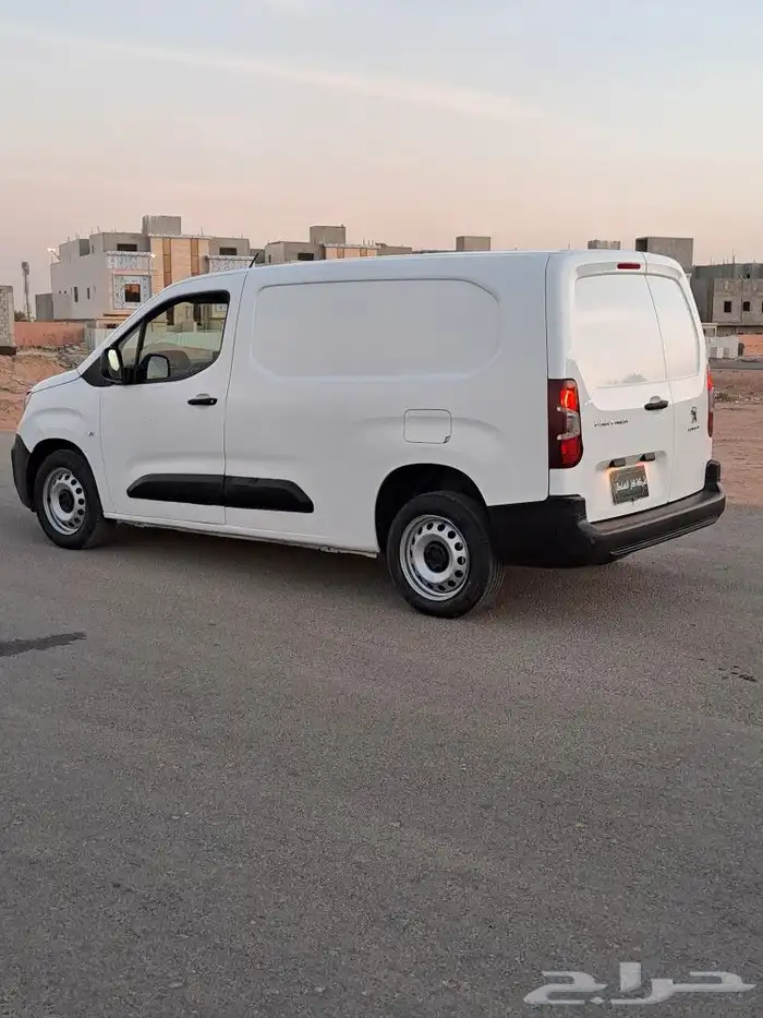 بيجو باتنر الموديل 2023 8