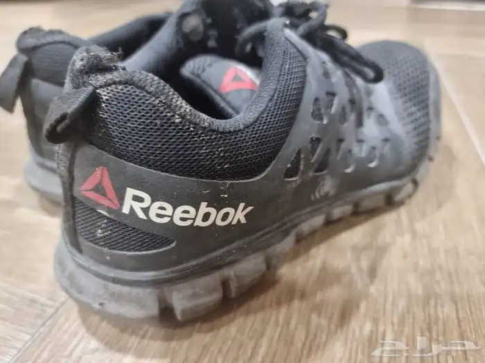 عدد 2 جزمه ماركه معروفه 3