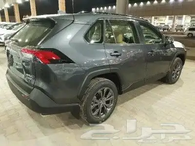 تويوتا راف فور 2024 بنزين XLE نص فل 3