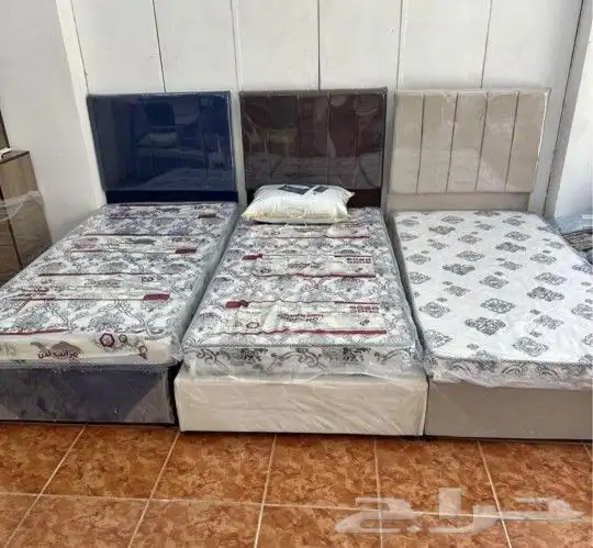 كراسي نوم خشب قماش حرير جديد جودة مميزة 0