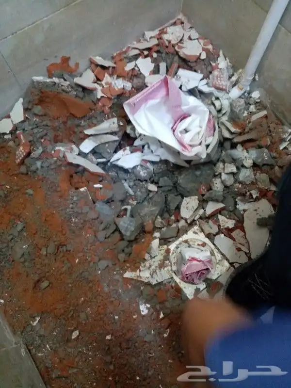 كشف تسربات المياه وفحص بالضغط وعزل أسطح وخزانات 7