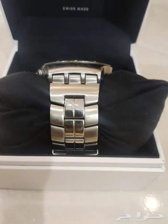 ساعة swatch كوارتز 1