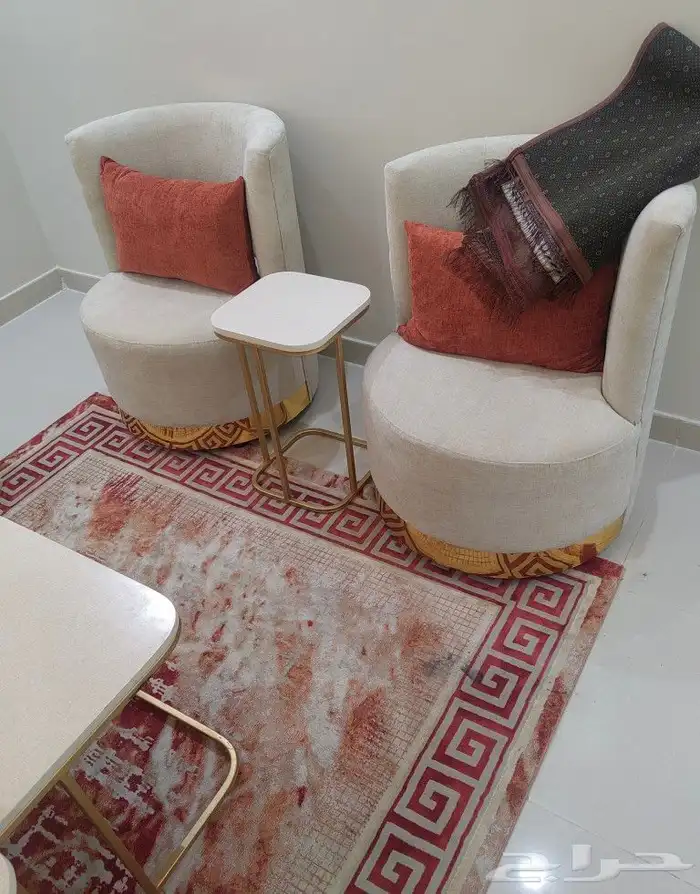 مجلس 7 انفار للبيع مع طرابيز سجادة 4