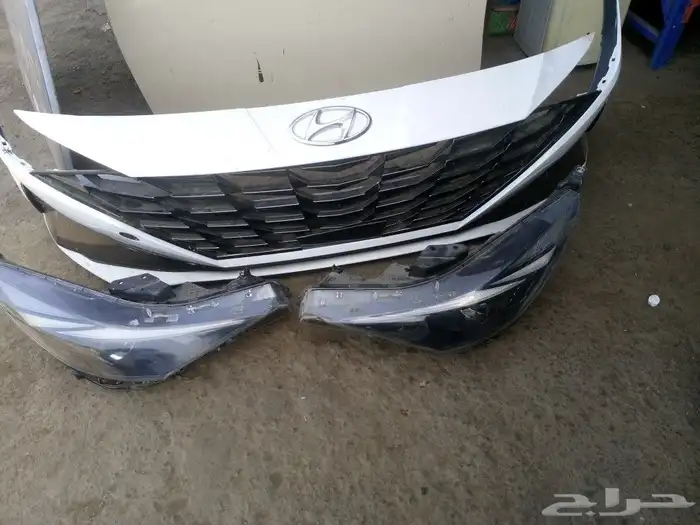 يتوفر لدينا طقم شمعات وصدام امامي النترا مديل 20122 2