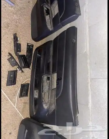 ديكور باب فورد فكتوريا اسود 2