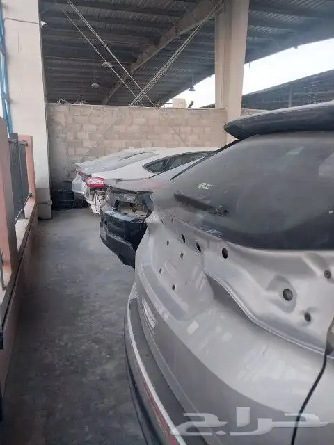 قطع غيار السيارات المستعملة 4