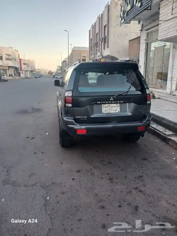 مستوبيشي ناتيفا 2005 للبيع 1