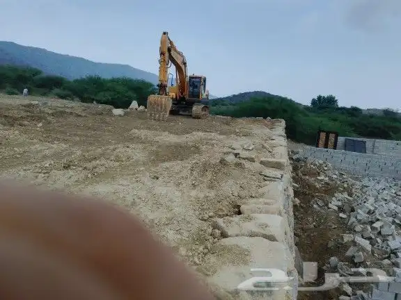 بكلين الإيجار مقاولات مباني حجر وقص اراضي وفك خطوط وحفر وهدم 1