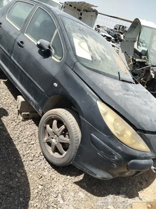 بيجو 307 موديل 2009 تشليح للبيع قطع غيار اصليه 1