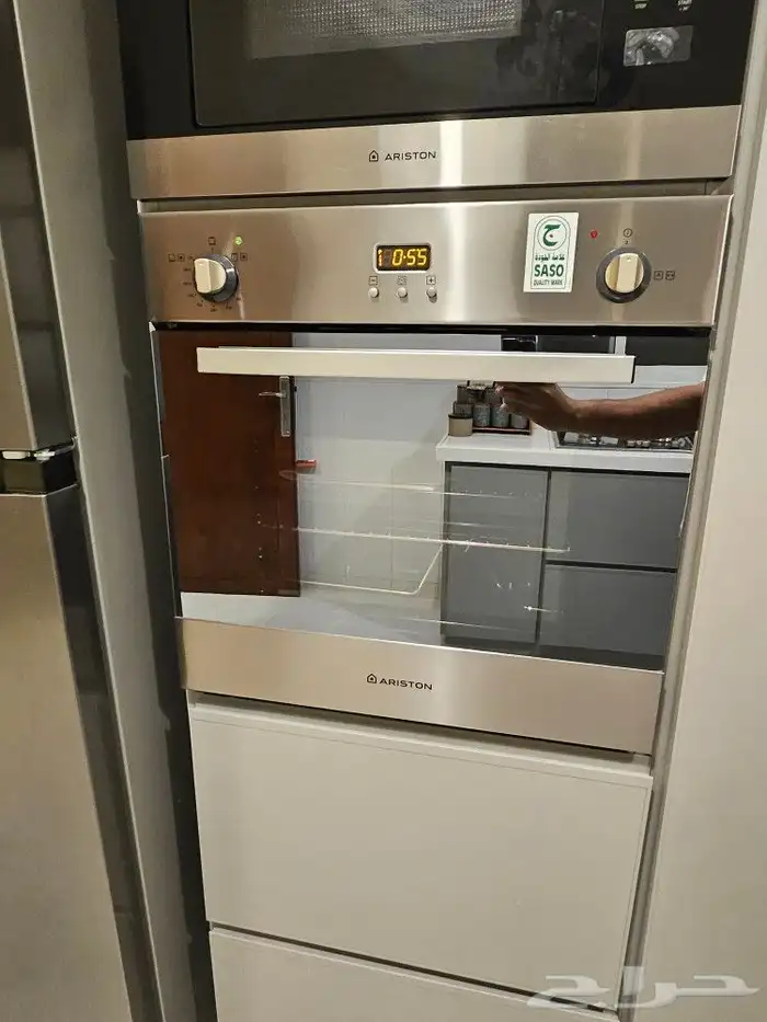 فرن اريستون مدمج Built-in 0