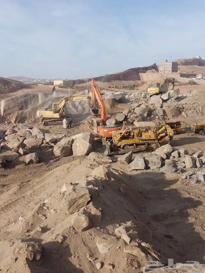 تخريم صخور تمسير صخور قص اراضي حفر خزانت تلبيس حجر 2
