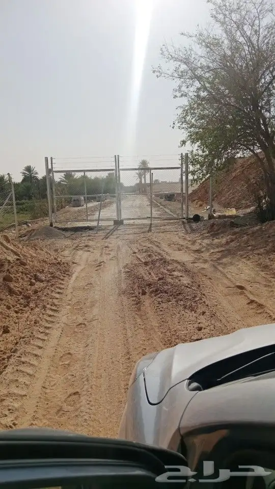 نقوم بتوريدوتركيب جميع انواع الشبوك 1
