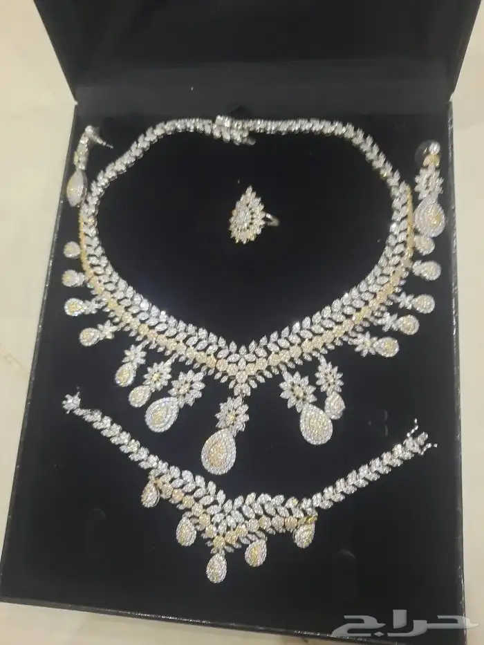 طقم اكسسوار راقي وانيق 1