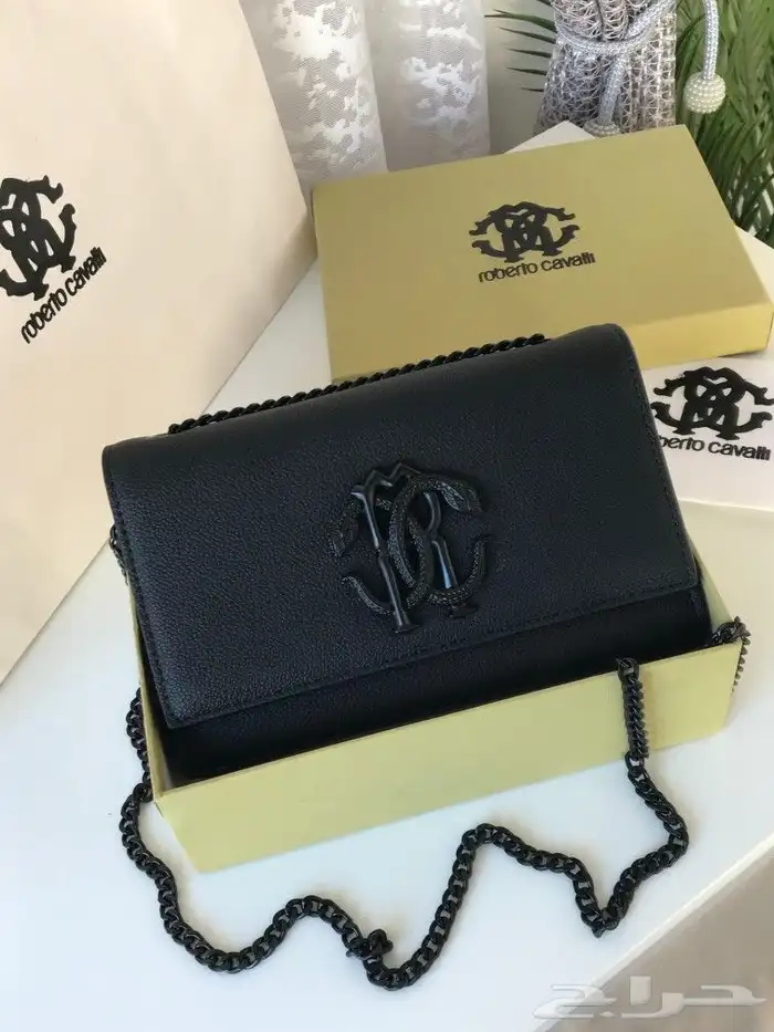 عروض اليوم الوطني شنط ماركة 8