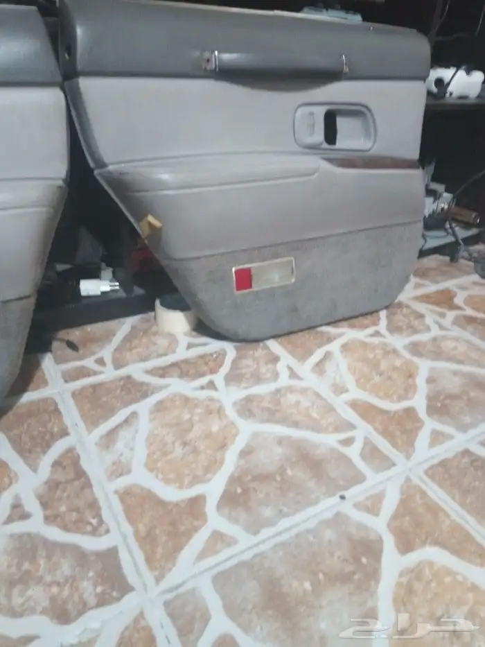 قطع تاون كار 95 سطبات خلفيه مع الاسطب الطويل اللي في الشنطه 11