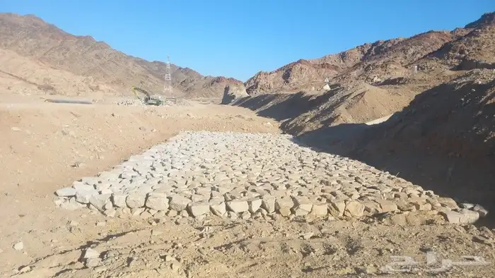 يوجد لدينا جميع انوع شغل الحجر 3