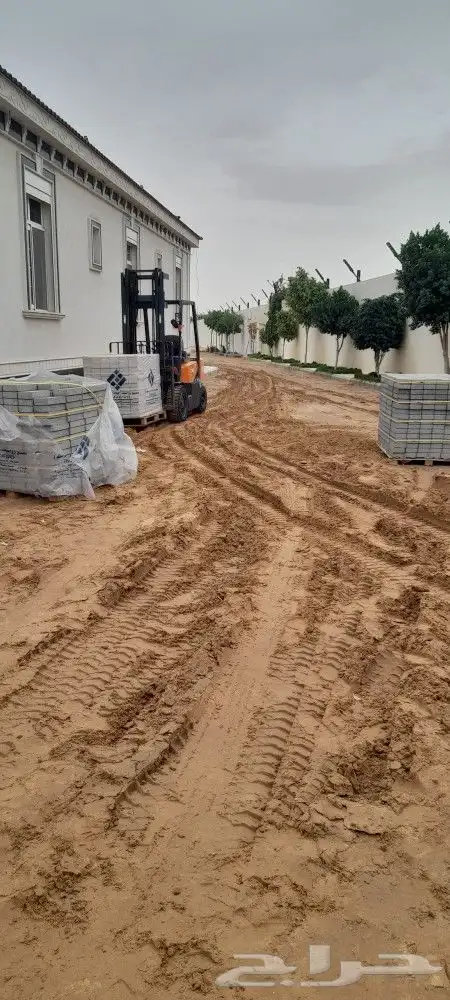 فوركلفت للايجار رافعات شوكيه اليومي والشهري 0