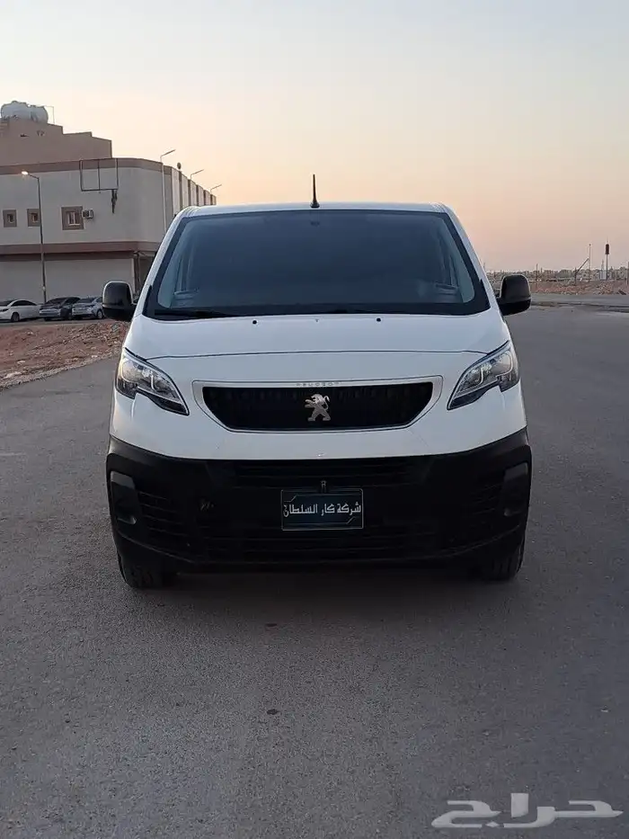 بيجو اكسبرت الموديل 2022 0