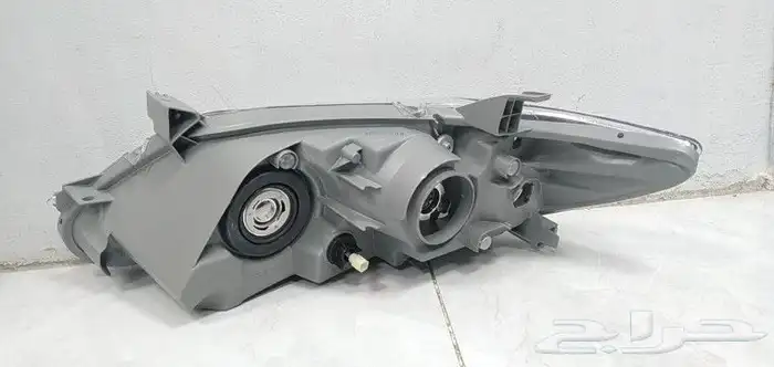 شمعات وسطبات كشافات كامري 2010-2011 3