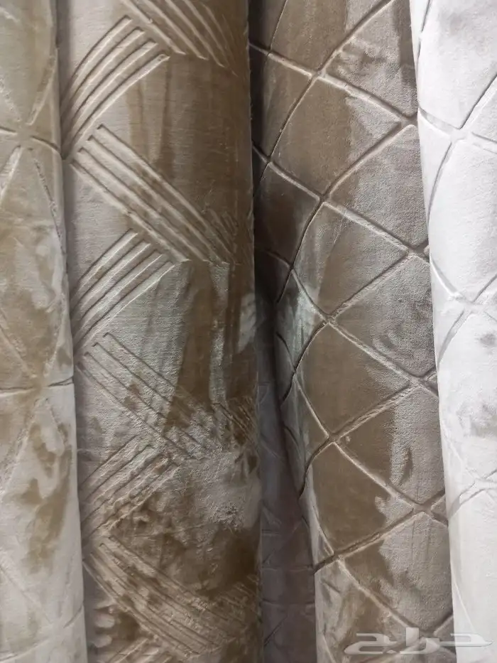 مفروشات وموكيت وفينيل وعشب صناعي ويوجد احسن الخامات 8