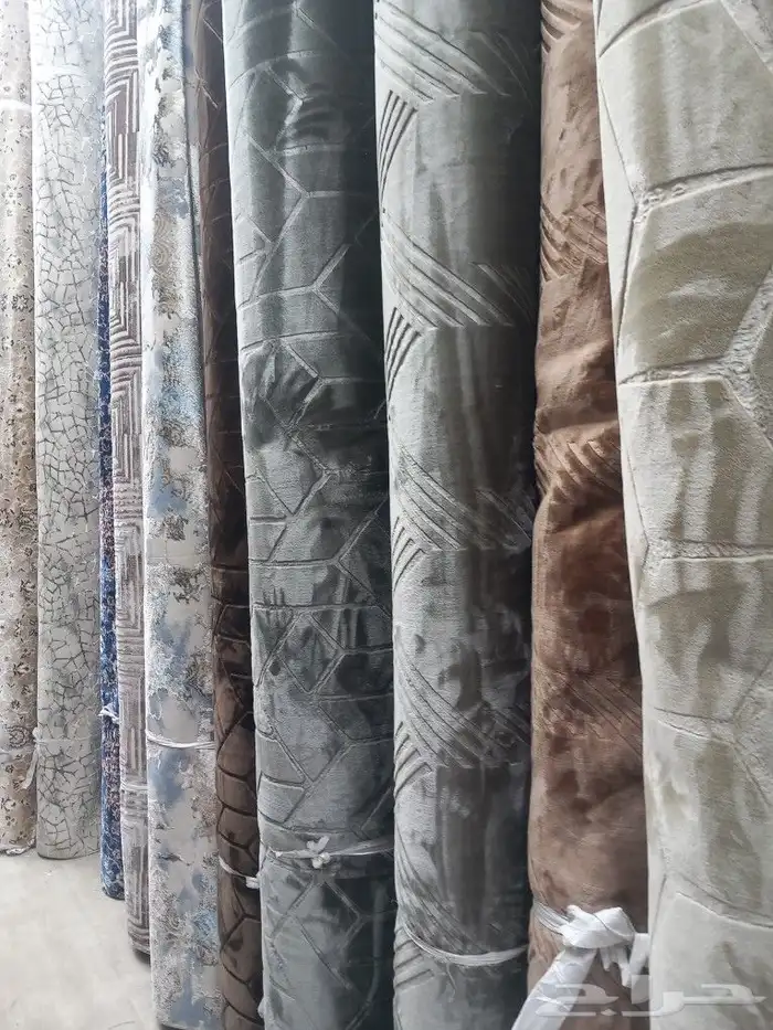 مفروشات وموكيت وفينيل وعشب صناعي ويوجد احسن الخامات 7