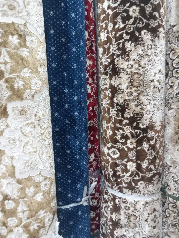 مفروشات وموكيت وفينيل وعشب صناعي ويوجد احسن الخامات 9