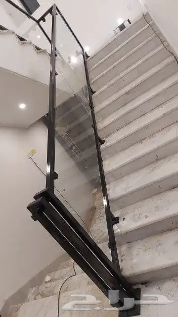 متخصصون في أنظمة المعادن العصريه درابزين زجاج درابزين استيل 3