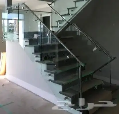 متخصصون في أنظمة المعادن العصريه درابزين زجاج درابزين استيل 11