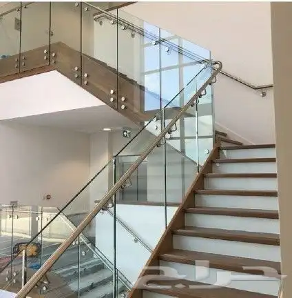 متخصصون في أنظمة المعادن العصريه درابزين زجاج درابزين استيل 4