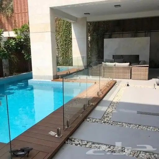 متخصصون في أنظمة المعادن العصريه درابزين زجاج درابزين استيل 14