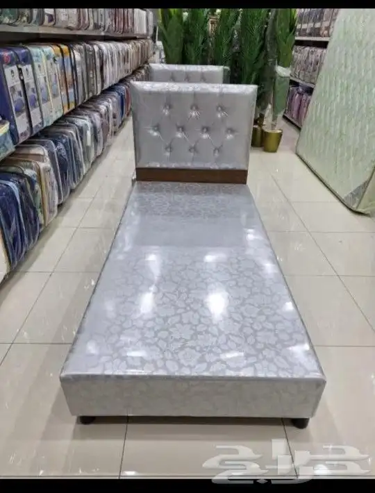 يوجد لدينا جميع المراتب والسراير والبكسات 9