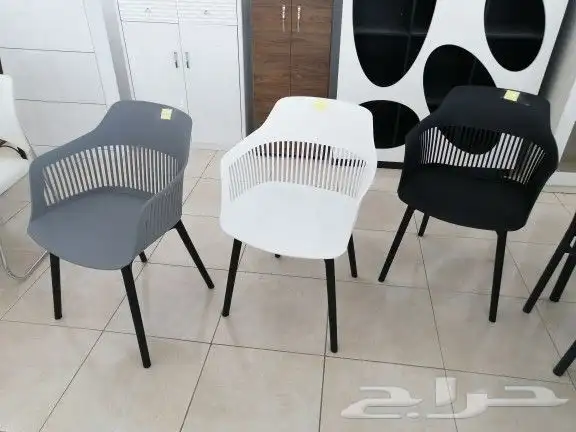 كراسي فيبر وحديد وقماش 47