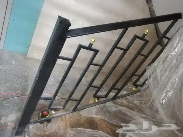 الألمنيوم والحديد والخشب والجبس بورد 5