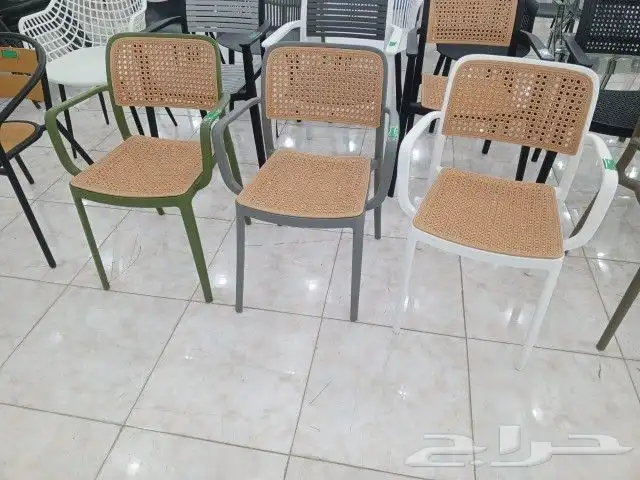 كراسي فيبر وحديد وقماش 0