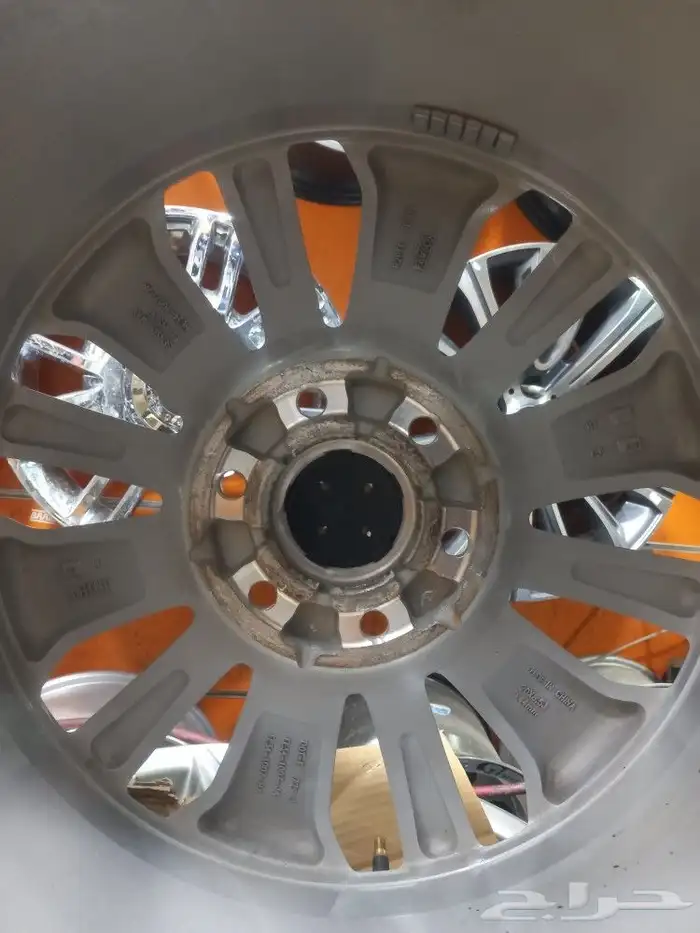 جنوط فورد F150 اصلي وكاله مقاس 20 موديل 2020 4